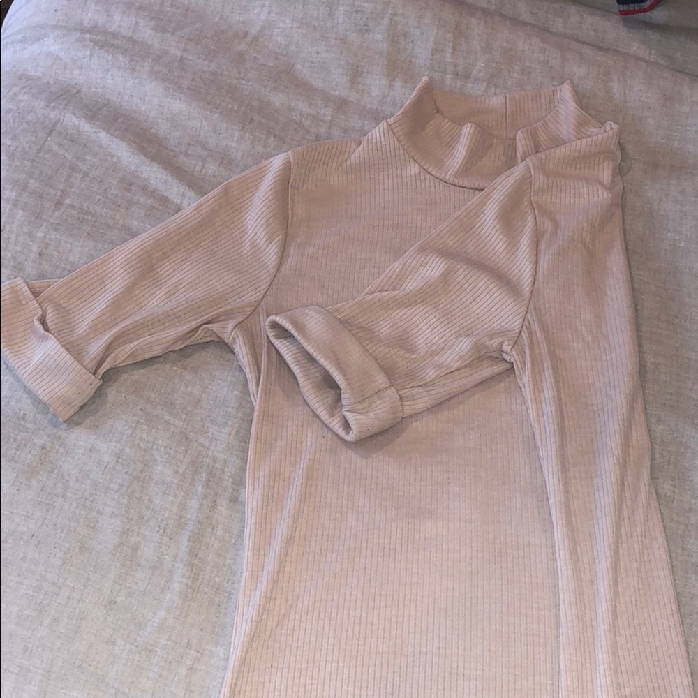 Cream short sleeve shirt